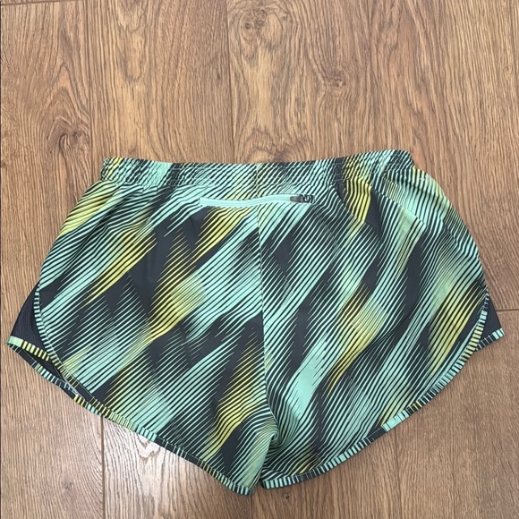 Nike Green and Yellow Athletic Performance Shorts - Picture 5 of 6